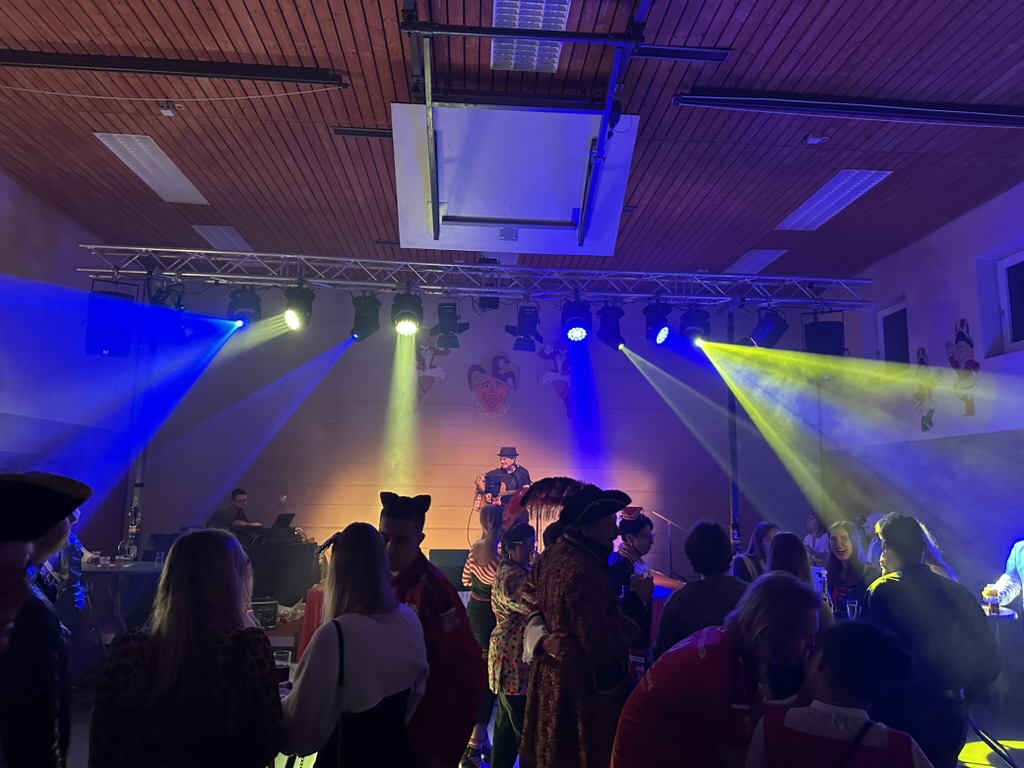 Karnevalsauftakt 2025 - Stimmung in Kückhoven